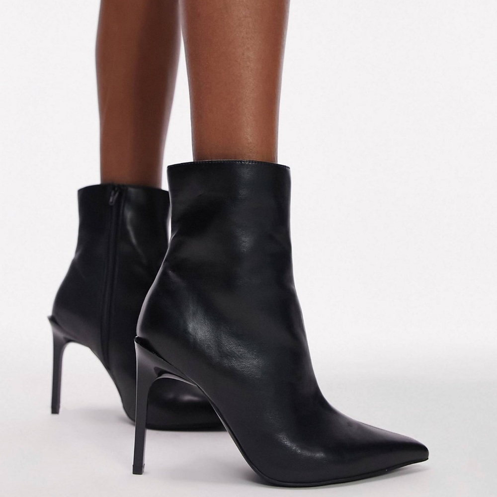 Topshop Wide fit Hailey high heel point boot in black